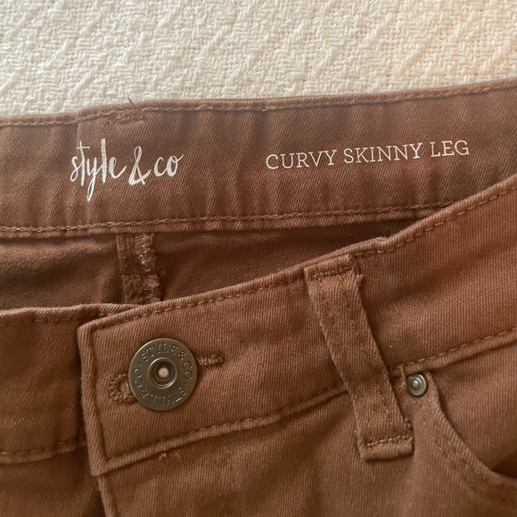 Style & Co Curvy Skinny Leg - 6 - Picture 4 of 6